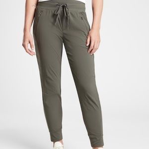 Athleta Trekkie North Joggers